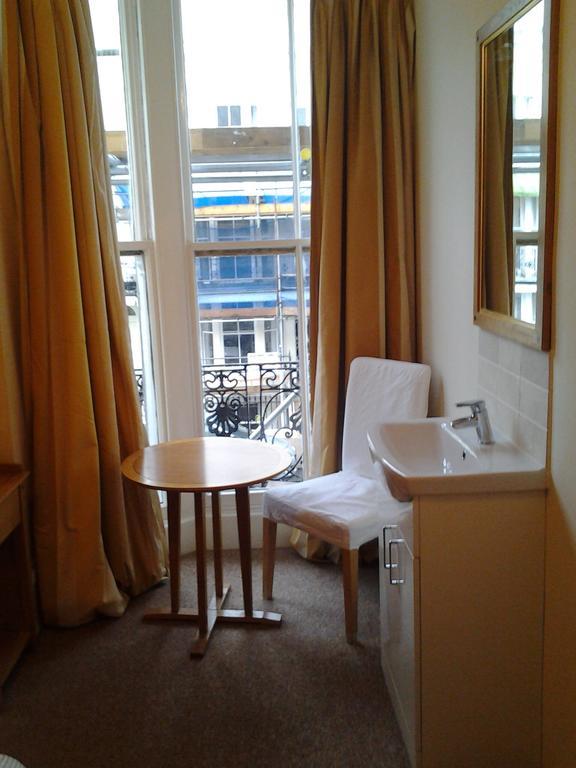 Sterling House Hotel イーストボーン 部屋 写真