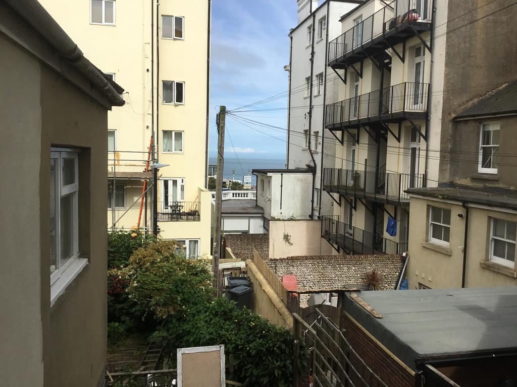 Sterling House Hotel イーストボーン エクステリア 写真