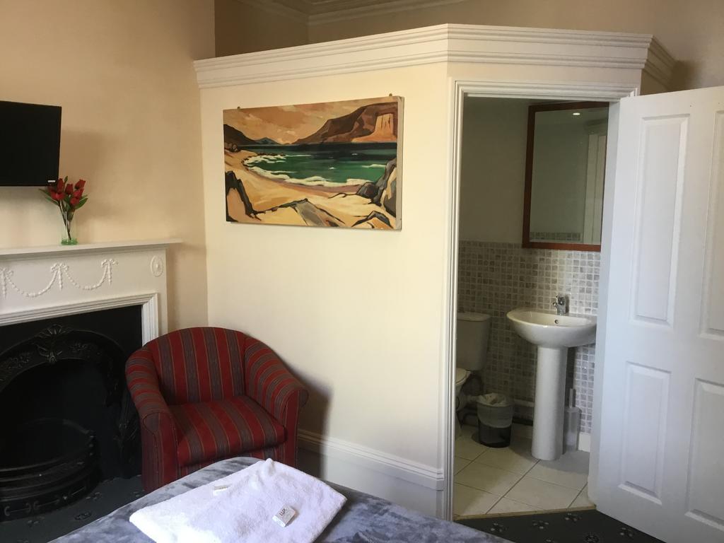 Sterling House Hotel イーストボーン エクステリア 写真